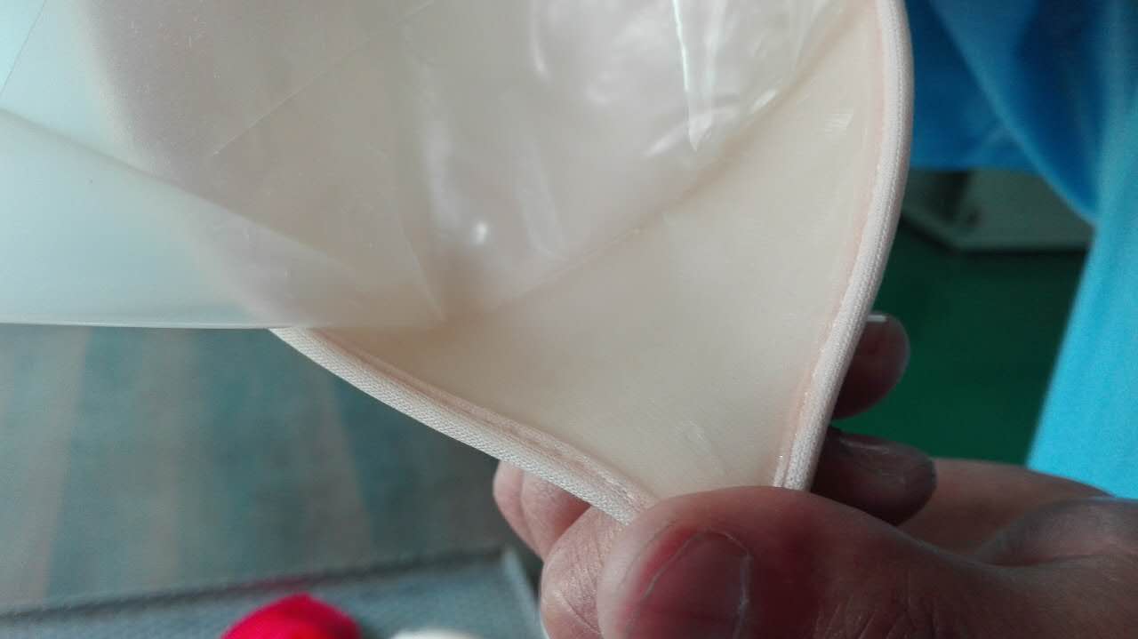 檢查是（shì）否掉膠