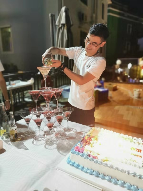 康利邦矽膠膠水廠家13周年慶