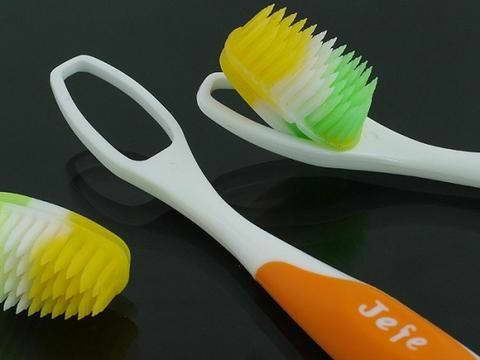 PC與矽膠粘接（jiē）有（yǒu）哪幾種工藝（yì）