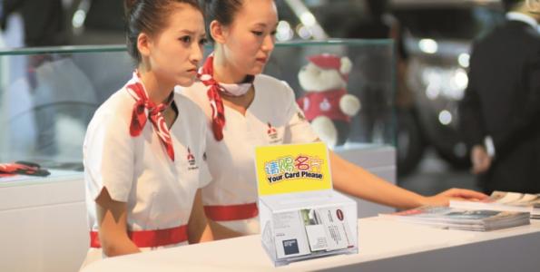 粘矽膠的膠水.jpg 粘矽膠的膠水.jpg